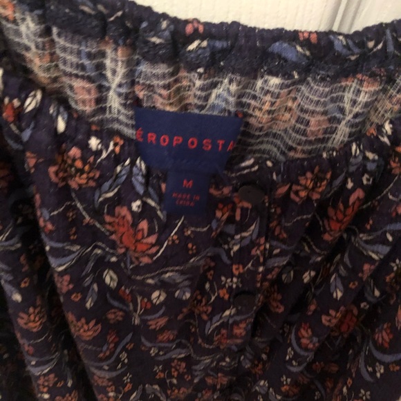 Light summer Aeropostale top - Picture 4 of 5